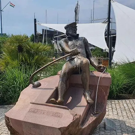 Vakantiehuis Balatonfuered/balaton 18764